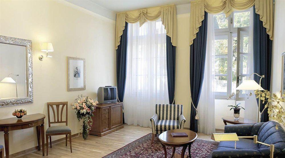 Grand Hotel Entourage - Palazzo Strassoldo Gorizia Room photo